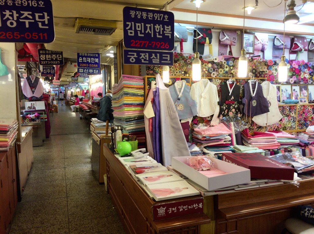 広蔵市場、ポジャギ、韓服の布市場